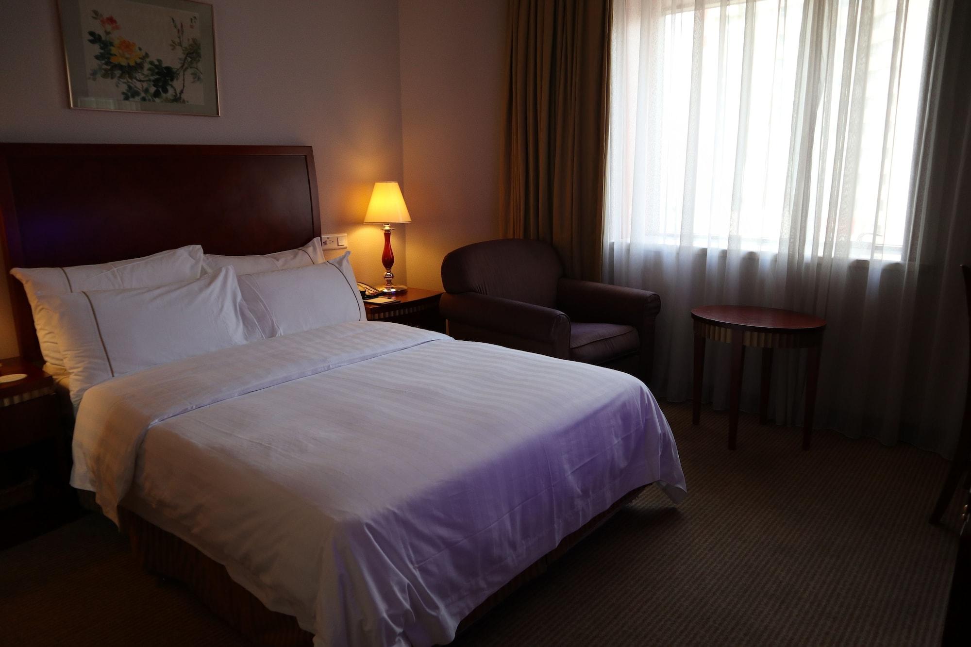 Jianguo Hotel Shanghái Exterior foto